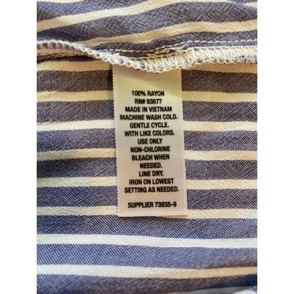 A.N.A. Women's Striped V-Neck Blouse Size L Casual Lightweight Hi Low Hem Flowy - Picture 4 of 10